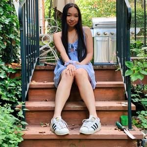 Meet your Posher, Leah